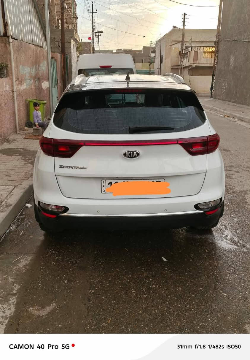 للبيع كية سبورتج مكفولة ماعدة رصعتين بالجاملغ الأمامي سيارة ماشية 71 الف مشي حقيقي مكان السيارة بغداد  موديل ٢٠١٩ الرقم الهاتف ***********
