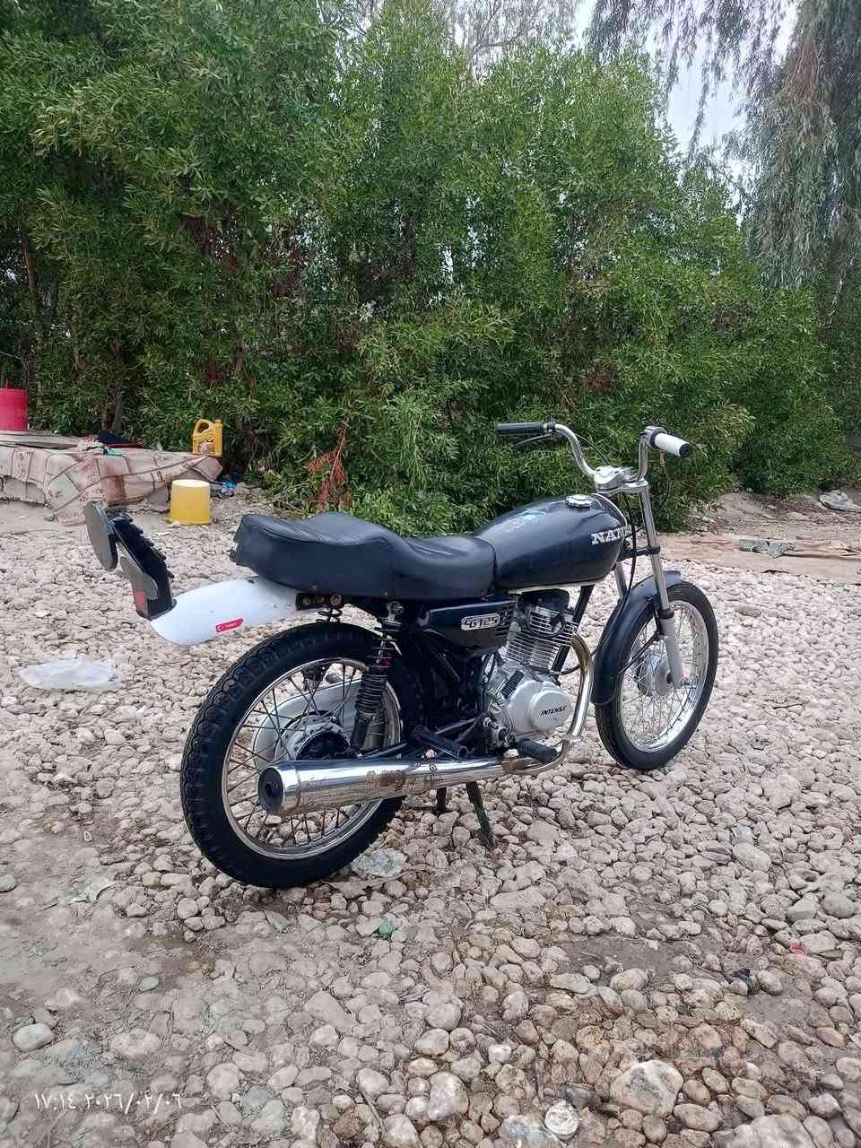 سلام عليكم انتنس للبيع لشاصي 2015 اوراق وتعمير 2025 مكينه مفتوح بس ولفات دراجه نضافه خير من الله وسعر ي475 مكان محاويل /***********
