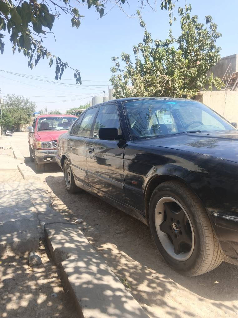 ئەم بیئێمەمان هەیە بۆ فرۆشتن مودیلی 1992 ئاڕم پلاسیک سلێمانی ئاڕوم ئەوەلیاتی بەشەرت سەیارە زۆر جوانە ڕەشی قەترانە پێشی تازە داگیراوە بەشەرت ئەوە وەکو تۆپ وابی کارەبای هەمو گیانبەشەرت چوار جام کارەبای ناویش زۆر جوانە سەیارە هین دەستی خۆمان هیچ مەسرەفێکمان تیان نەهێشتتەوەسعریش 29مەجالێک برایەنەی تیا گۆڕینەوەش دەکام لەسەر دڵ گرتن ***********   ناونیشان تەکێ نزیک چەمچماڵم شمشمل, السليمانية
