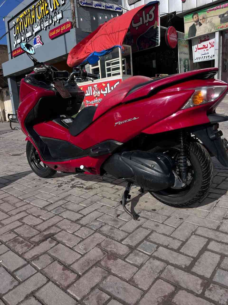 السلام عليكم فورزه 010 تحويلات S7 4 
الدراجه كفاله عامه فول مواصفات مشروطه تأخذها من باب البيت 
الدراجه ترايها للبصره شرط 
الدراجه 
نضام سرقه 
ستيرن رياضي 
صالنصه رياضي 
ستان كهربائي 
كفيلكم الله الدراجه برغي ما مفتوح مشروطه 
عدا الدهن أم زويل وبانزين محسن للتواصل ***********
عنوان بغداد مدينه صدر أو سريع الدوره السعر خاص
