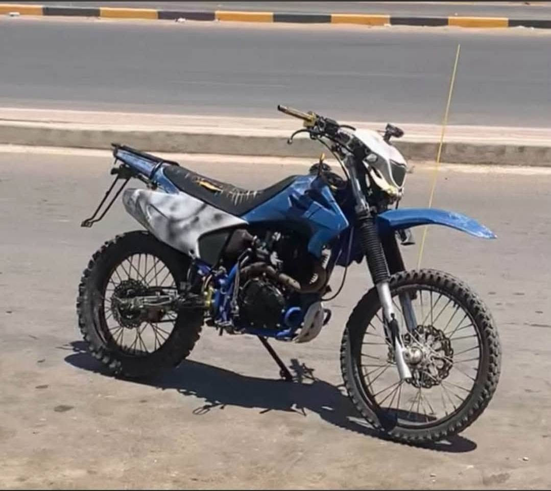 حبي القفاز
للبيع قفاز كاويل محرك200خير من الله 
موديل 23 ممفتوح بس 
بي خيط بخار نشاط فول 
ونقص بريك خلفي اليده مالتها مكسوره   بي بريك امامي 
جوه السوك وانتو تعرفون سوق القفازات 
السعر 600وبي مجال حك الجيه 
مو شراي اعبر بشرفك لتعبني
*********** والخاص مفتوح
