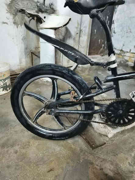 السلام عليكم
باسكلات حجم 20 للبيع
نظيفات
نقصهن بريكات (الوايرات بس موجود يدات)
الواحد سعرة 40
وإذا ثنينهن تاخذهن عل 70
العنوان الرمادي حي البكر قرب النادي الملكي
للاستفسار الاتصال ***********
