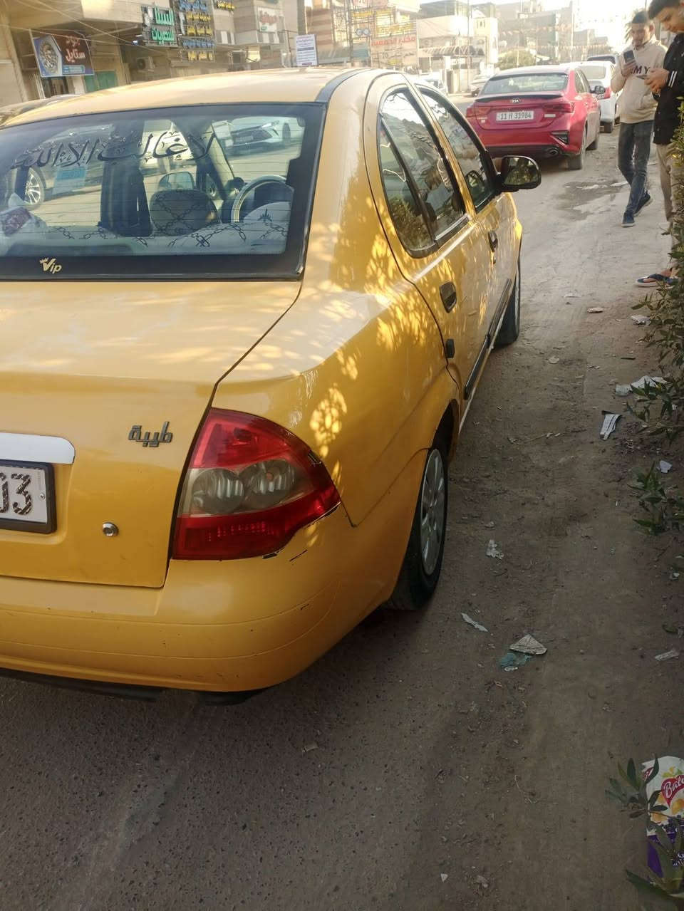 سلام عليكم للبيع مديل ١٥ ضربتها بس بنيد مصلح نفسه عل بارد الباقي كله كفاله تبريد شغال كهربأيات كلها شغاله رقم الجديد هزه جديده  كير محرك كفاله لا تنقيص ولا تبخير السياره خير من الله جاهزه علا اخر حبه سعرها ٣٥ وبيها مجال مكانها بغداد الدوره 
الاتصال ***********
