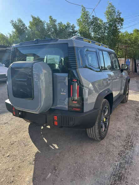 للبيع او المراوس
جيتور t2 2025 زيرو صفر كيلو متر فول مواصفات لاكجري داخل زيتوني تترقم مباشرتا بأسمك ضمان 10 سنوات او مليون كيلو متر سعر السيارة مع الرقم كامل  43 مليون 
***********
