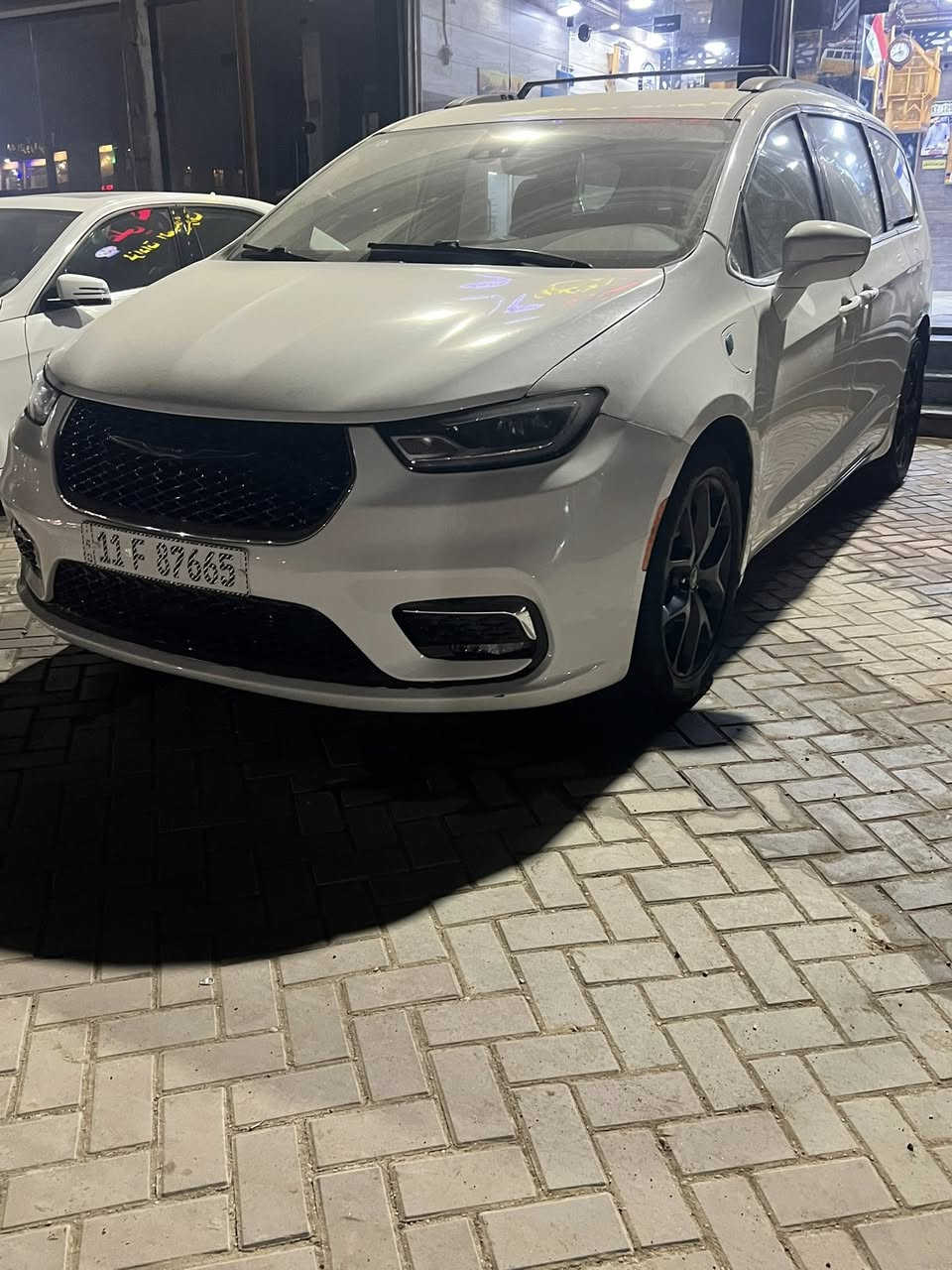 سلام عليكم باسفيكا موديل 2023 حادثه بجم السياره رقم بغداد بسمي تحويل ثاني يوم السياره جاهزه هايبرد وبانزين 
مابيه نقص السياره السعر 175 وبيه مجال 
الهاتف *********** 
العنوان بغداد
