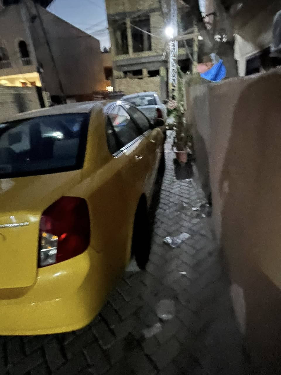 اوبترا مديل ١٢ سياره خير من الله سياره جاهزه من كلشي سعرها ٧٠ وبيها مجال بسيط الاتصال ***********
