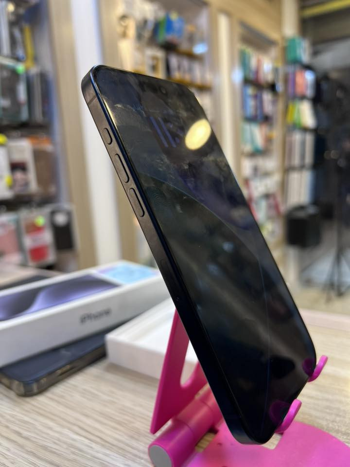 آيفون 15برو ماكس
ذاكرى 256
بطاريه 94
عربي شرق اوسط 
جهاز جديد حيل 
السعر ١٠٥٠
الاستفسار***********
بغداد الشعله
