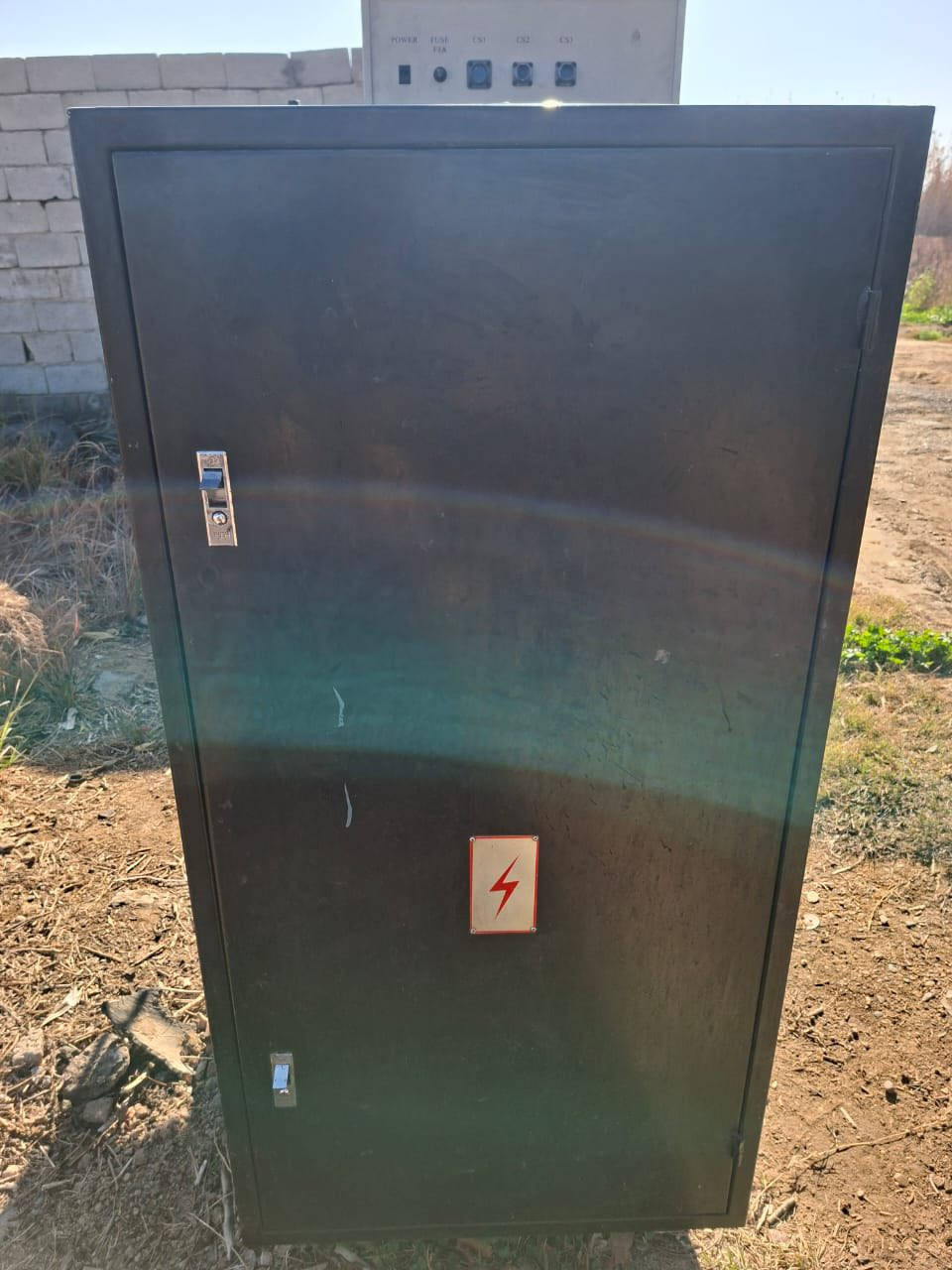 السلام عليكم جهاز تيستر للبيع السعر ٢٨ورقه وبي مجال***********
