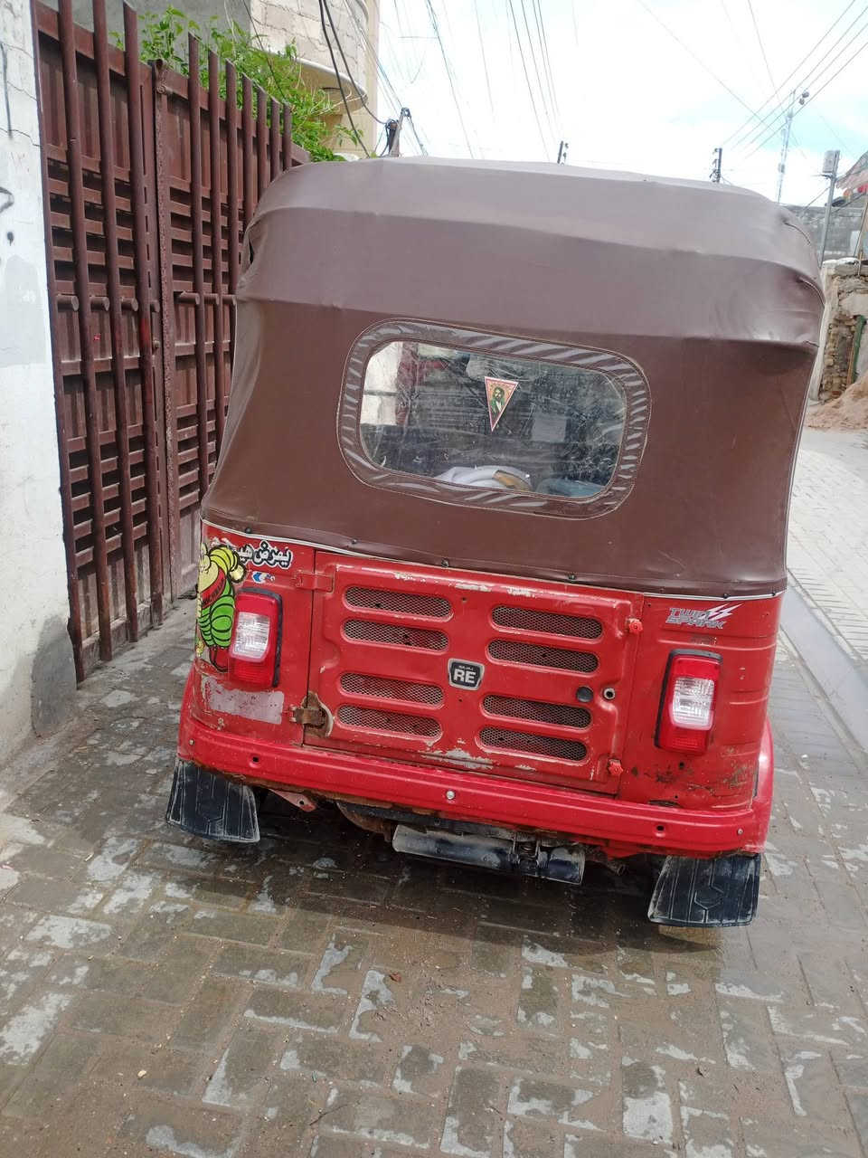 سلام عليكم عندي تكتك موديل ١٧اوراق اصوليه محرك مال٢٠ سعر3300وبيه مجال مكان بغداد شرطه الرابعه رقم ***********
متواجد على واتساب فقط
