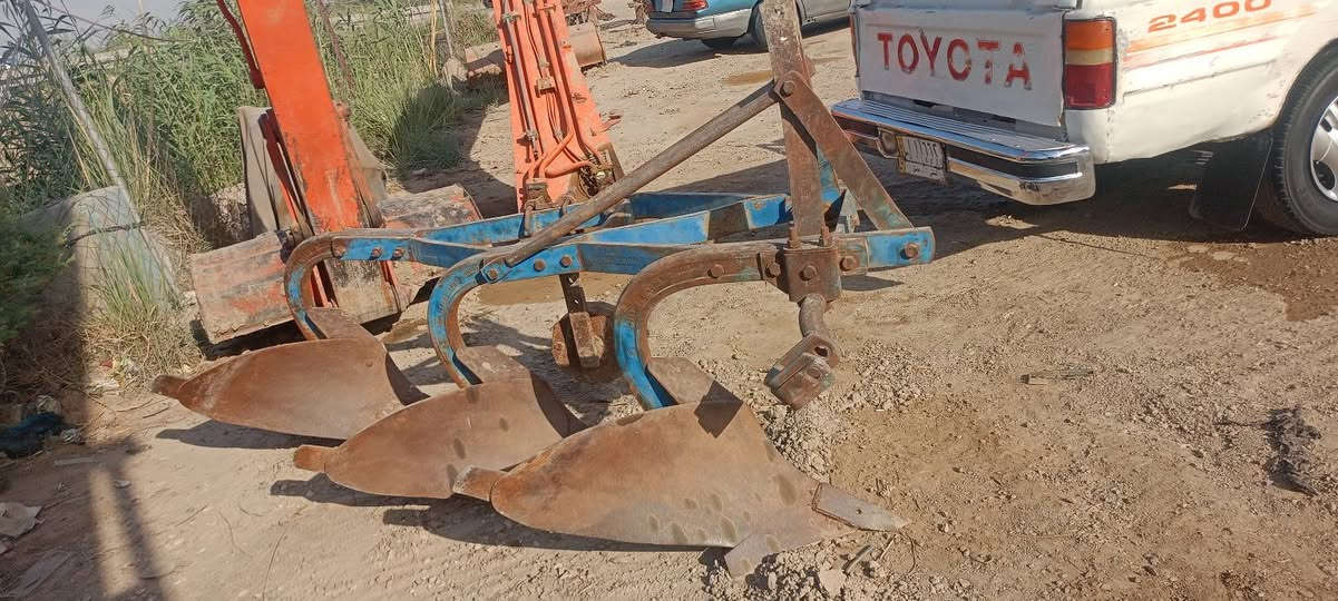 للبيع فدان تركي حجم 14 ثلاثي أبو لهيلك مكاني ناصريه قظاء لرفاعي لشراي يتصل ***********

