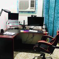 ميز زاوية • كرسي رياضي • الحلة