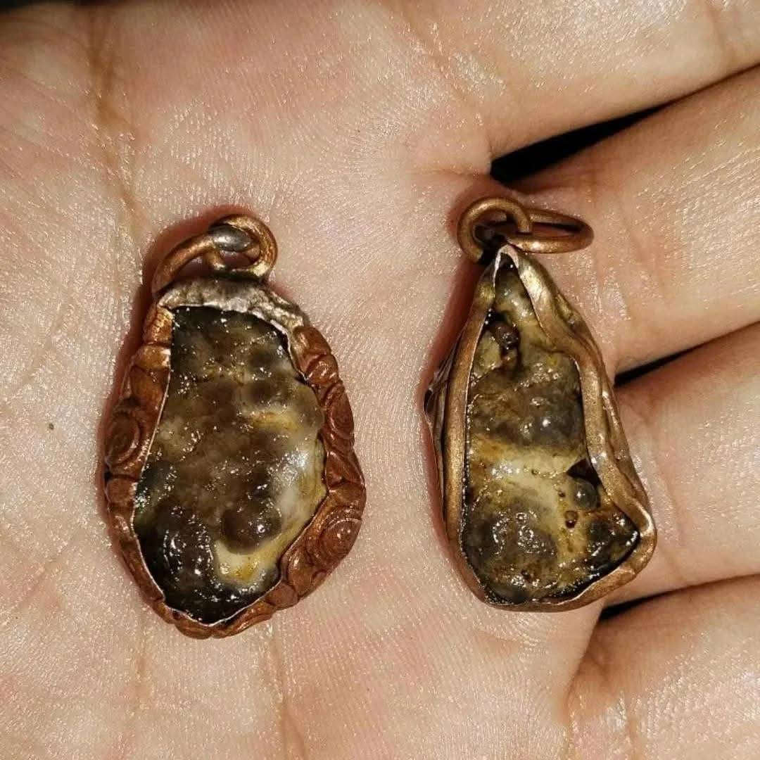 السعر خاص.  يوجد جميع انواع الاحجار  داخل الصفحه المهتم يدخل خاص ويدلل. جمله ومفرد


**إذا كنت صاحب هذا الإعلان وتريد حذفه لأي سبب، رجاءا أرسل رسالة إلى الدعم الفني**