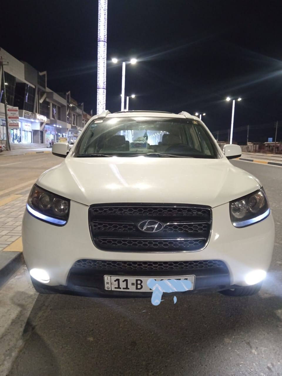 السلام عليكم. سنتافيا 2007. 7راكب. بيها 3 قطع صبغ بدون دواخل محرك 6 سلندر السعر 115 وبيها مجال. ***********.العنوان بغداد
