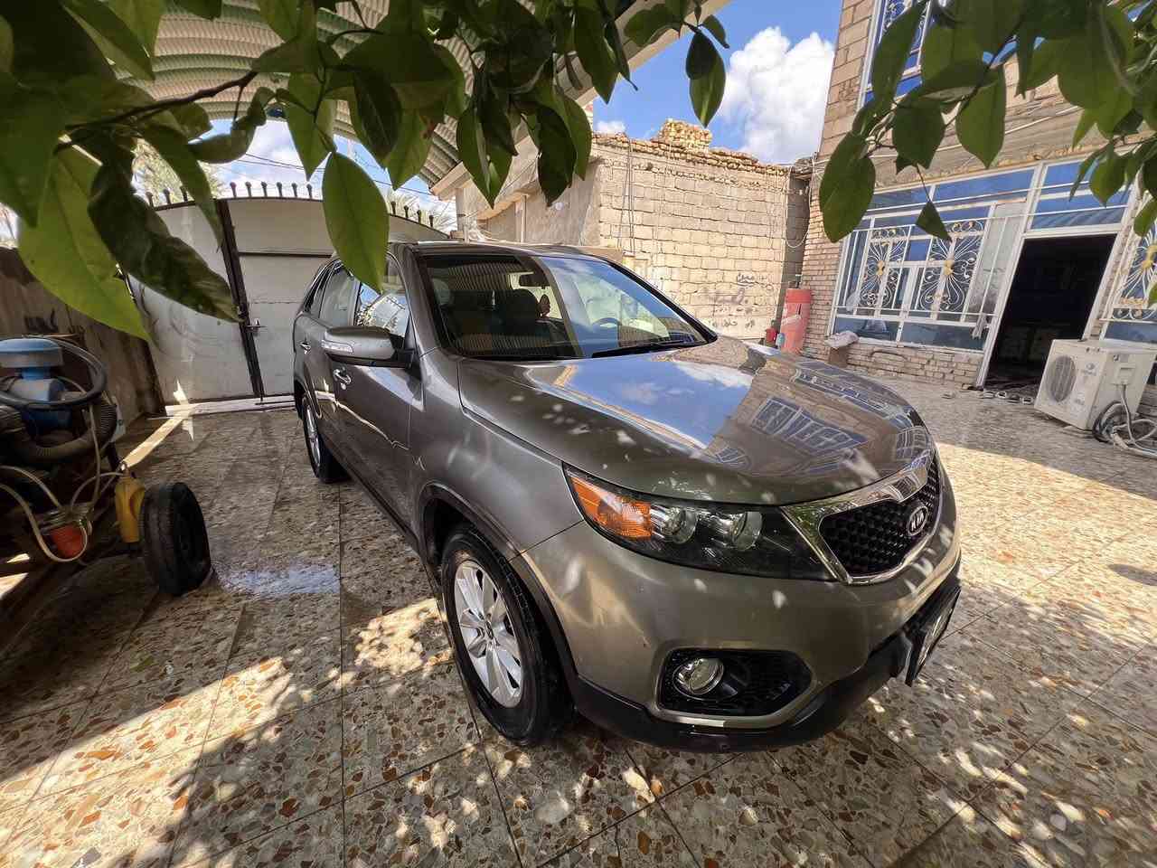 سلام عليكم
سورنتو 2012 كربلاء الماني سنويه جديده تحويل مباشر وارد امريكي 6سلندر سبعه راكب اشاير بلمري تحكم استيرن مانع انزلاق حساس خلفي قطعتين تبريد  وبعد بيه مواصفات معروفه كير محرك حداديه خير من الله تبريد ثلج دواخل جديده بيه قطعتين صبغ بدون دواخل السعر 137 وبيه مجال مكاني كربلاء 
*********** 
***********
