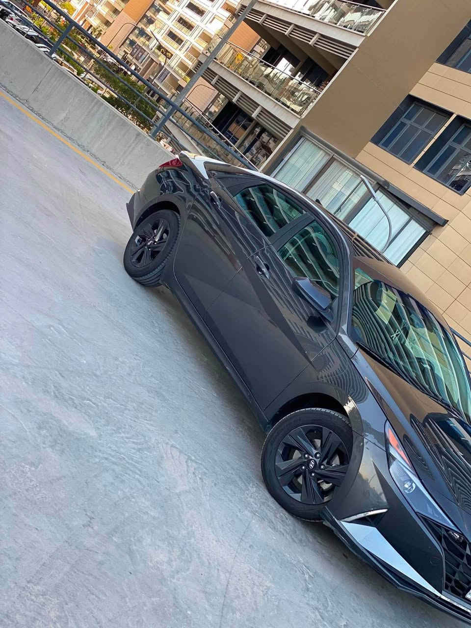 السلام عليكم 🚘🚨
الانترا 2021وارد امريكي 💪🏼
رقم شمالي والهزة جديدة 
الون نفطي 
بمصة تشغيل عن بعد 
تحكم ستيرن كامل 
تايرات تخم جديد 
سيارة فقط بيها صبغ شبرين بلباب الايمن 
كفالة عامة من كلشي  
ماشية ٥٢ ميل 
حبايب سيارة كلش نضيفة 
مكانها المنصور 
رقم الهاتف:*********** بيه واتساب 
السعر 137

