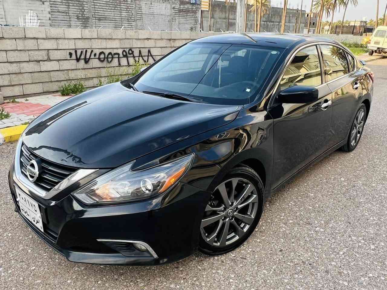 نيسان التيما
موديل 2018
فئه s
سعره 117 وبي مجال 
مواصفات 
بصمه 
تشغيل عن بعد
شاشه 
تحكمات 
كشن كهرباء 
ويل كب
ضرر بدون دواخل بدون ايرباك فقط جاملغات امامي صبغ وبدون تبديل فقط صبغ سياره احله من صور 
كير مكينه بشرط 
سنويه جديده
ماشي ٨٨ ميل 
عنوان ديالى خانقين 
واي استفسار 
***********
