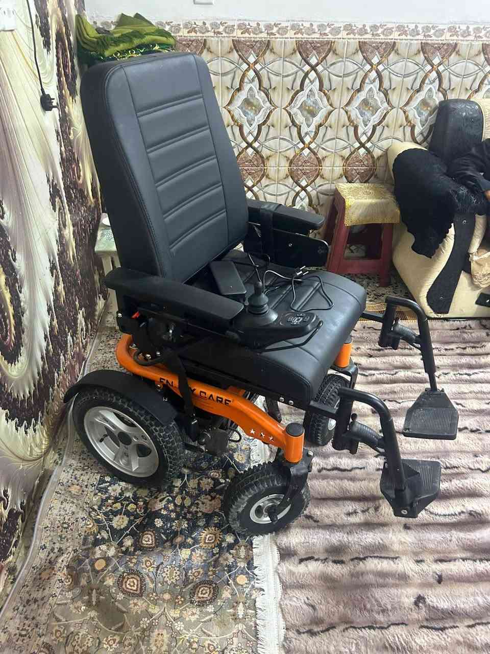 سلام عليكم عربانه شحن للبيع كامله شاحنته كامله جديدة ما مستخدمه  قليل السعر 500الف بيه مجال
الرقم ***********
ا
