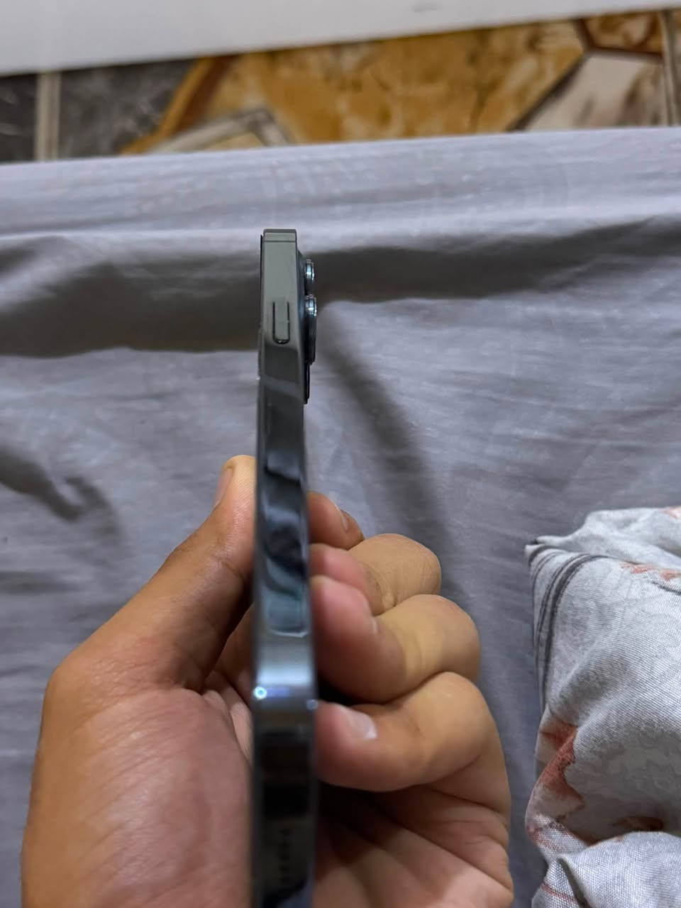السلام عليكم
ايفون ١٢ برو ماكس

٢٥٦كيگة بطاريته ٨٠

موبايل جديد ما مفتوح 

نظيف جلخ مابيه 

وغراضه موجود الكارتونه 

رقم الهاتف واتساب

***********

سعره ٤٥٠ الف

