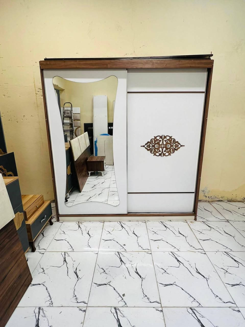 400 مع شد ونقل داخل بغداد مجاني  +طابوريه هديه
@إشارة


**إذا كنت صاحب هذا الإعلان وتريد حذفه لأي سبب، رجاءا أرسل رسالة إلى الدعم الفني**