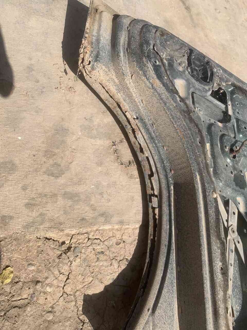 سلام عليكم باب نضيف مال جهت العبري مابيه لا معجون ولا ضربه باب حلو سعر خاص بس نقص كيلون ويدات ***********
