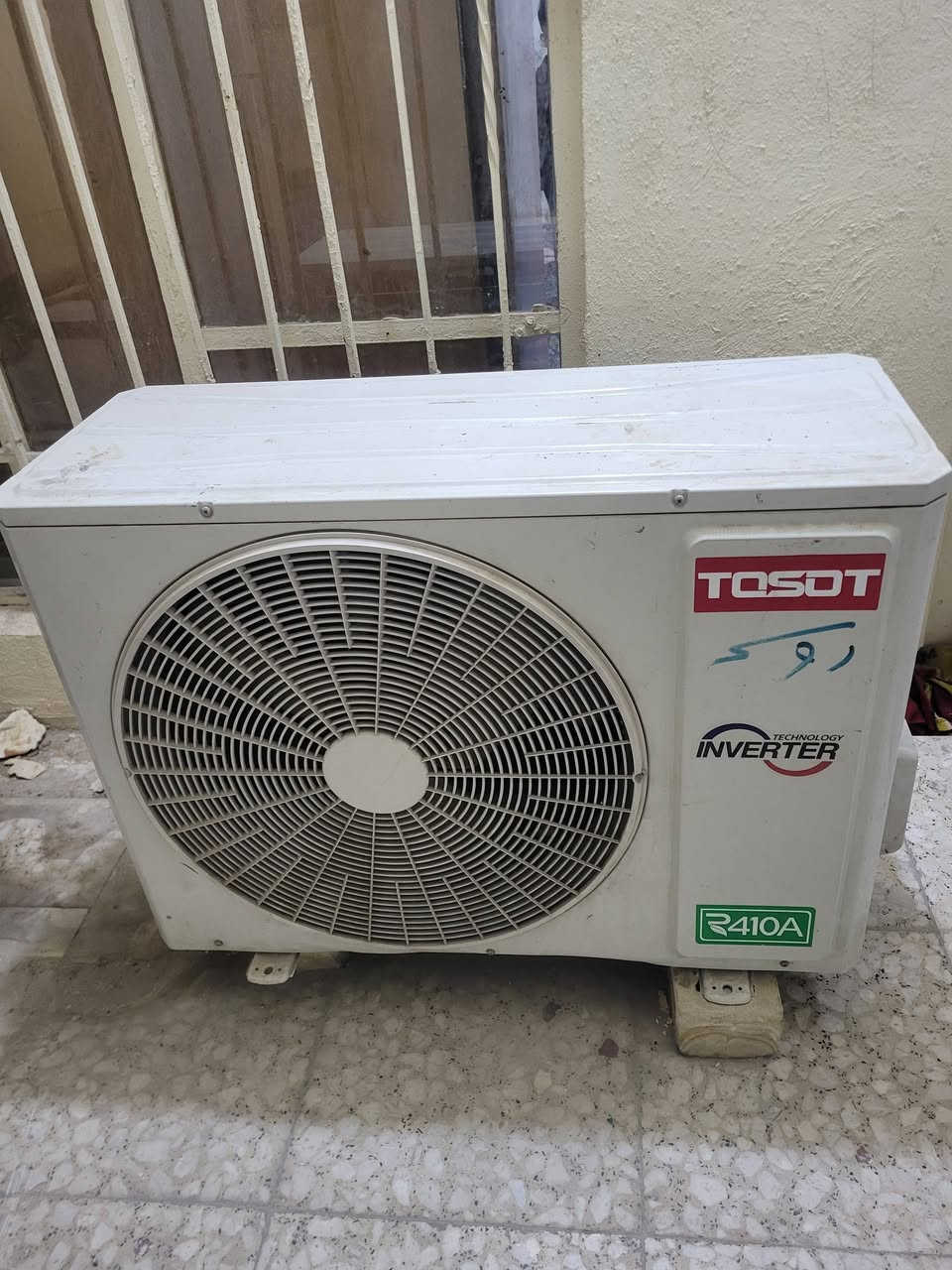 سبلت توسوت ٢ طن انفيرتر تحكم سبلت شغال وكامل تدفئة تبريد الجهاز منصوب تأخذه ع الفحص  المكان بغداد للاستفسار  ***********
