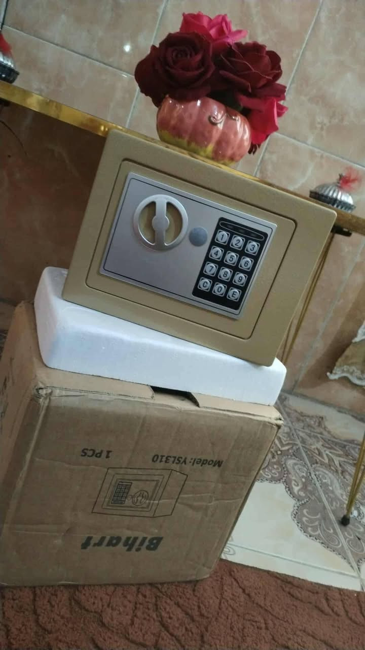 قاصة الكترونية 
رمز وقفل


**إذا كنت صاحب هذا الإعلان وتريد حذفه لأي سبب، رجاءا أرسل رسالة إلى الدعم الفني**