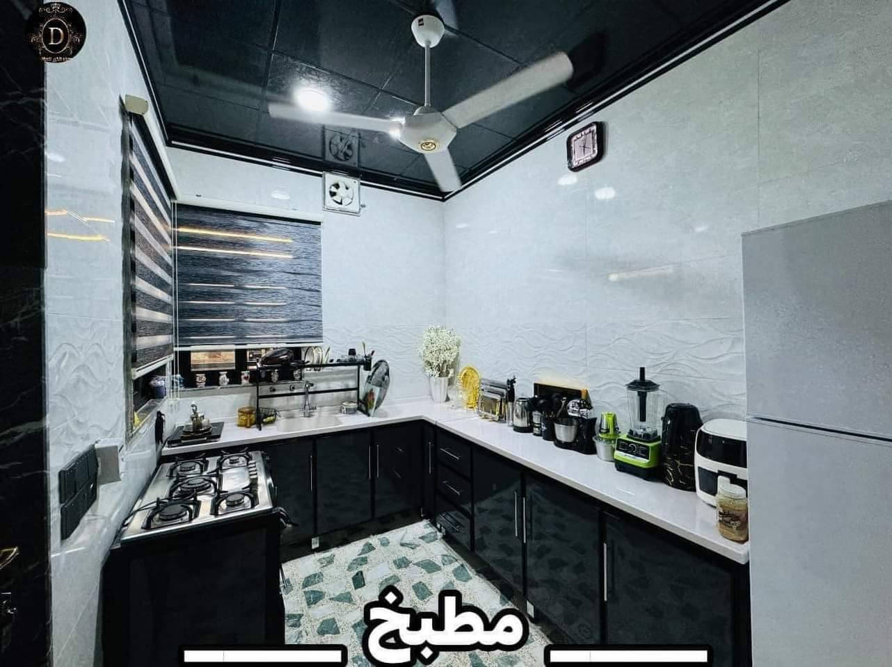 دار للبيع في حي الملايين الأولى قرب مخزن السيراميك قرب الاغوات خلف الكمرك المساحة 150 م الواجهة 6العمق 25 نظام دكتات سبالت عاكسة كاميرات. شروق تام الاستفسار على الأرقام التالية *********** ***********
