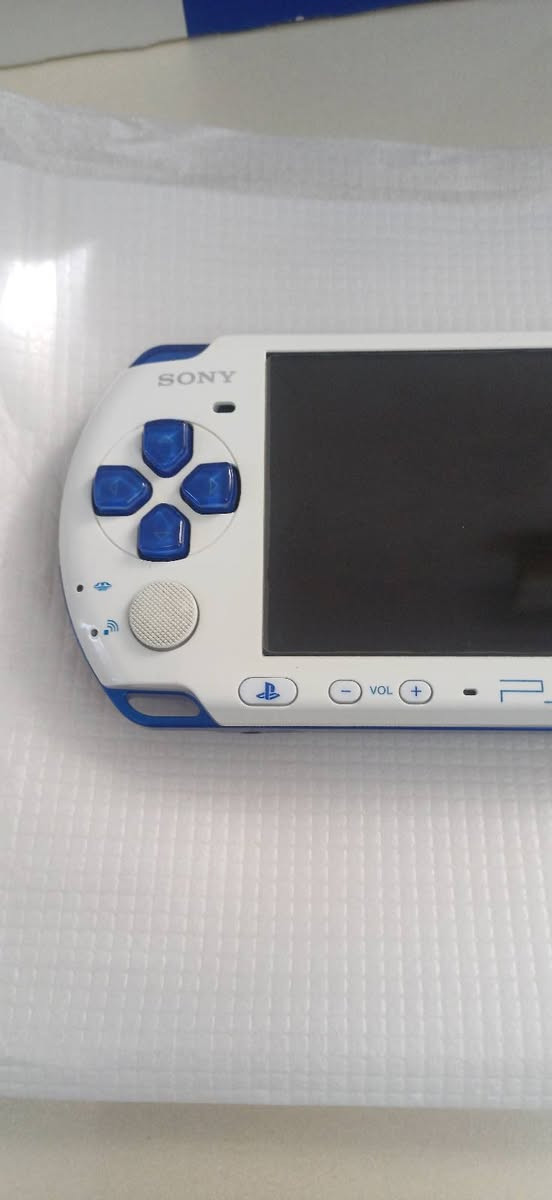 PSP 3000 White Blue Value Pack
معه شاحنه 
٢ ذاكرة اصلي سوني
شاحنه 
جنطه اصلي سوني و نادر
الكارتون مطابق

بدون بطارية 
الشاشه فوگ(yellow)
الجهاز لم يفتح ولا زال الملصق موجود
سعر ٢٥٠ الف قفل

🇮🇶موجود توصيل في كل مكان في العراق


**إذا كنت صاحب هذا الإعلان وتريد حذفه لأي سبب، رجاءا أرسل رسالة إلى الدعم الفني**