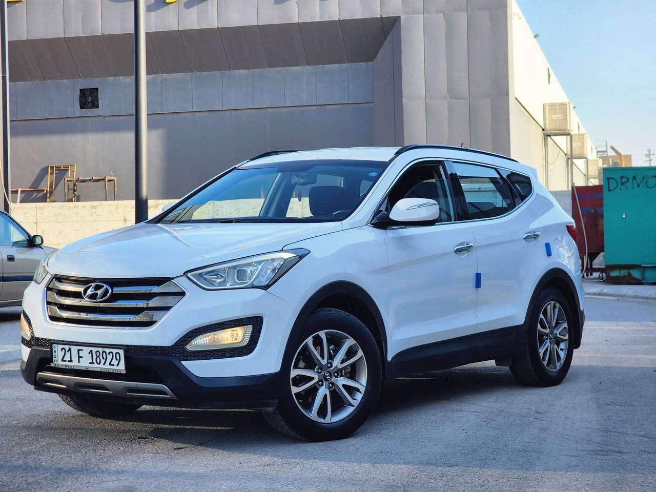 السلام عليكم ..فقط بيع بدون مراوس مكان السياره #سليمانيه
سنتافي خليجي موديل 2013 مكينه 2400 دوش خليجي اربعه سلندر السياره نظيفه وحلوه خاليه من صبغ عدا شبرين بارد خفيف ..سياره جاهزه تخم تاير حداديه صدر كير ومكينه ارقام وسنويه جديد بسمنه 
مواصفاتها 7راكب 3 مقاعد 3 قطع تبريد مركزي ليد امامي حاسه خلفيه تحكمات ستيرن دواخل فورميكا ويكلب كروم 3انظمه قياده ....السعر 148$$ورقه وبيه مجال بسيط لشراي 
الرقم *********** واتساب موجود
