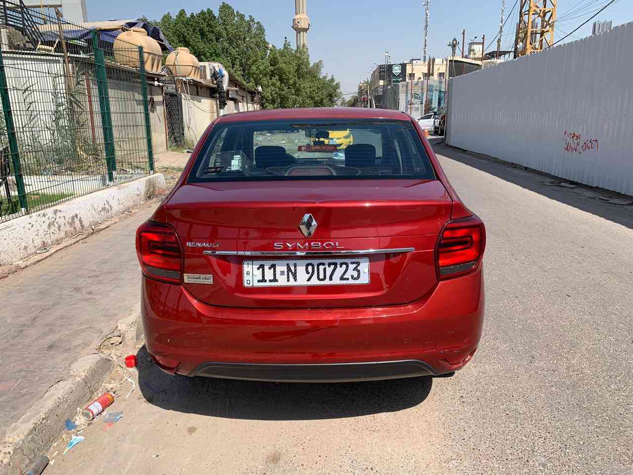 رينو سيمبول للبيع موديل ٢٠٢٠
محرك ١.٦ مبدل لوكان 

ماشية ٢١٠،٠٠٠ 

السيارة ما ناقصها غير منظومة تدفئة.

بيها قطعتين حار "البنيد و باب الراكب و صغار كلش يعني على كد رصعات و تعدلن" و قطعتين بارد "جاملغ جهة الراكب و جوه الصندوق بسبب حفرة".

السعر ٦٥ و بيها مجال للشراي.

المكان بغداد حي الجامعة.
للتواصل على الرقم التالي: ***********
