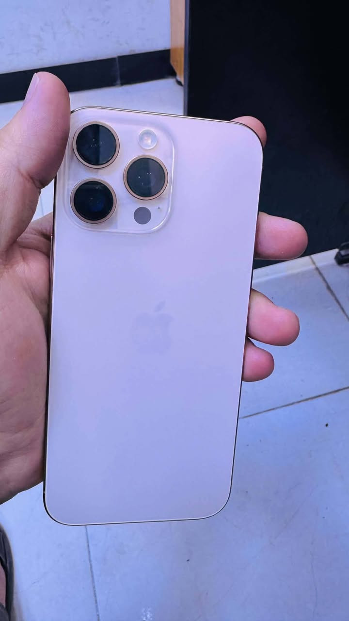 سلام عليكم
16 pro max
ذاكرة 512 
لون ذهبي 
نظافة 100% 
بدون اي شخط مثل الجديد
مع شاحن فقط 
بطارية 93
دورات 360
للبيع مليون و٤٥٠ 
مكاني بغداد الغزالية


**إذا كنت صاحب هذا الإعلان وتريد حذفه لأي سبب، رجاءا أرسل رسالة إلى الدعم الفني**