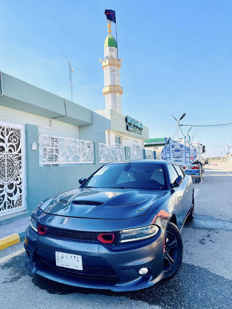 السلام عليكم
دوج جارجر موديل 2015 SXT بيهااا قطعتين فقط بدون دواخل 

السياره ستخدام شخصي رقم بغداد الماني بسمي مامشتغله خط 

حداديه تخم تاير ستوني شاده كير اكسن مكينه كفاله ماناقص شي السعر 167 وبيهاا مجال بسيط 

العنوان بابل شوملي  ***********
