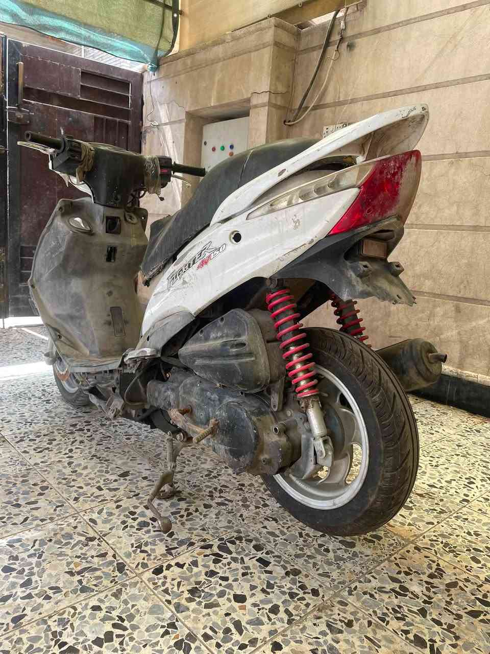 سلام عليكم بيع دراجه سيام فايتر تفصيخ شنو تريد راسلني التاير الخلفي جديد هسه شاده
مكان الدراجه بغداد بلديات 
***********
