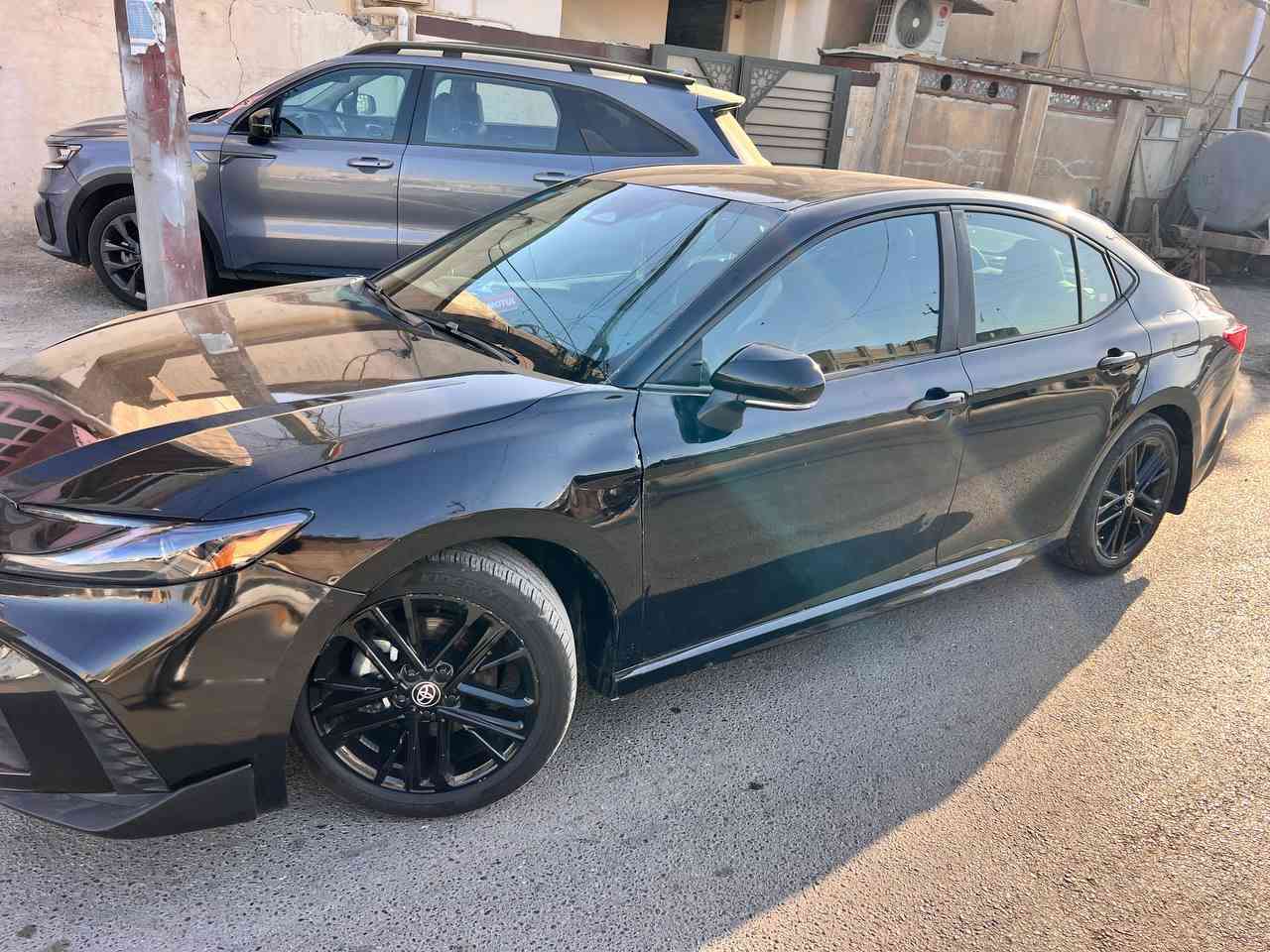 السلام عليكم من رخصة الأدمن سياره للبيع كامري هايبرد موديل ٢٥ وارد أمريكي الفئه SE سياره تجي فول مواصفات ماعده الفتحه السياره لون اسود بلاك رياضي فول مواصفات من كلشي رادارات حساسات اماميه خلفيه كامره شاشه رادار بل مرايه . لايت زنون كراسي كهرباء سبايدر خلفي رياضي الله شاهد السياره جديده مكان السياره بغداد الحرية السعر ١٧٠ وبيه مجال للطيبين تره بسعر كورلا الله شاهد للاستفسار ***********
