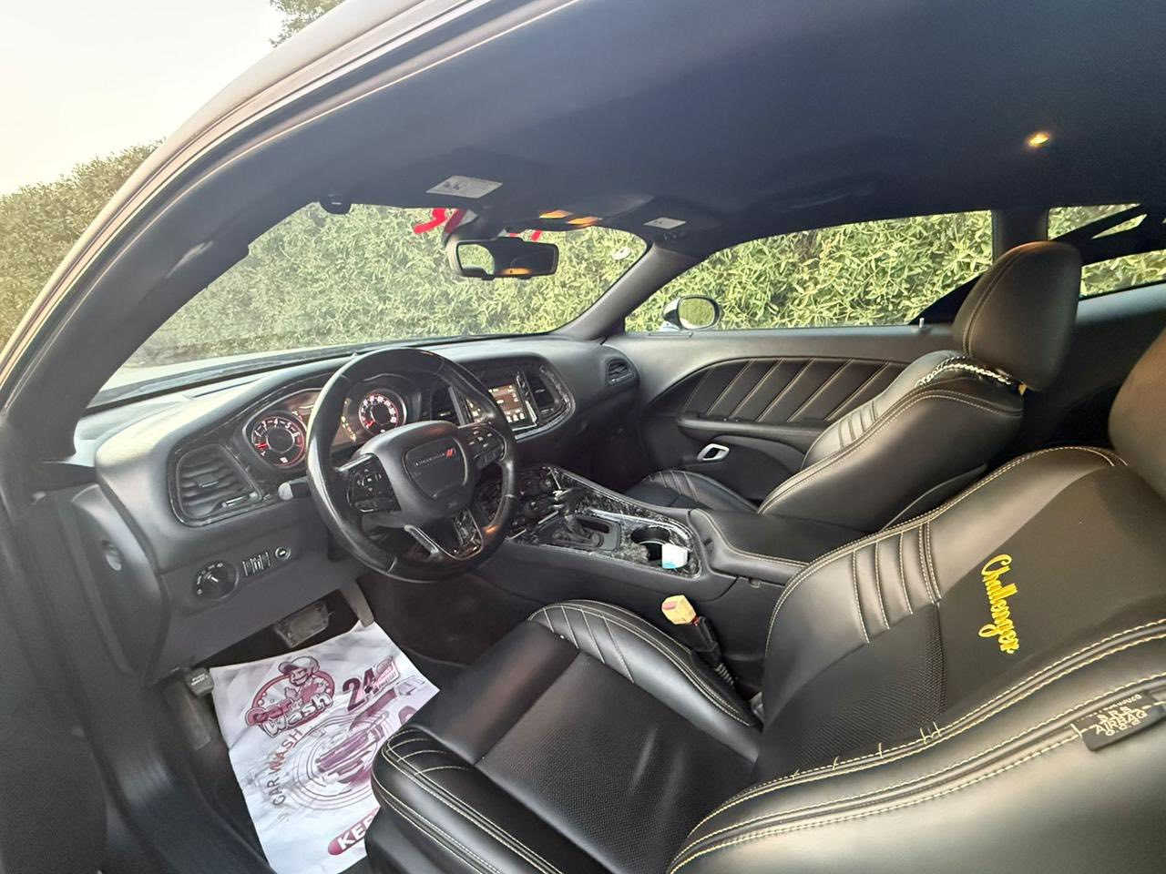 السلام عليكم

للبيع:
Dodge Challenger 2015
محرك V6
 • الحادث: باب عكس السائق فقط بدون إيرباغ
 • السيارة نظيفة جدًا ومعتني بيها وجاهزة للاستخدام
 • اللون: فيلي طفي بالسِنويّة
 • تغليف أسود طافي

الإضافات:
 • ديفيوزر، لحية، دَوَسات، وكفر بكلايت — كله أصلي
 • دبات صوت ريموت (أصليات)
 • تخم ويالة جيني
 • تخم تاير ميشلان أصلي
 • طلاء داخل أصلي
 • تغليف أسود طافي أصلي بضمان 5 سنوات
 • سقف روز
 • دوشمة جديدة بيم حسين شمارة
 • عليها برمجة كلش قوية مع الداينو — 340 حصان

📍 العنوان: بغداد – الكاظمية
***********
