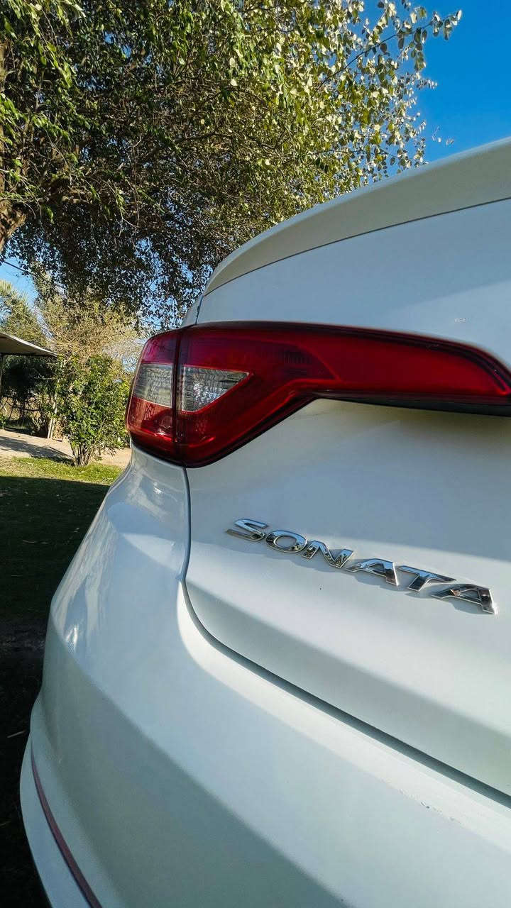 سلام عليكم
سوناتا موديل 2017 وارد امريكي رقم اربيل بأسم شركه تحويل أو وكاله مضمون. السياره بيهه حادث امريكه جاملغ وبنيد بدون دواخل والباقي كفاله عامه السياره على أيدي من خلت ولهسا ماشيه 123الفm
مكينه 2400.gdi تحكمات ستيرن جهيتن .شاشه.3 انضمه قياده  Eco اقتصادي..Normalعادي ... Sportرياضي... ويل كب اربع دسك تخم تاير جديد .شاشه كار بلي  منضومه زنون كامله استوني شادهه. مكينه گير حداديه تبريد كله على شرط السياره كامله مكمله ماناقصه اي شي صور الحادث بالمنشور للبيع السعر 122 وبيهه مجال  مكاني نجف  متوفر واتساب ***********.... ***********.
