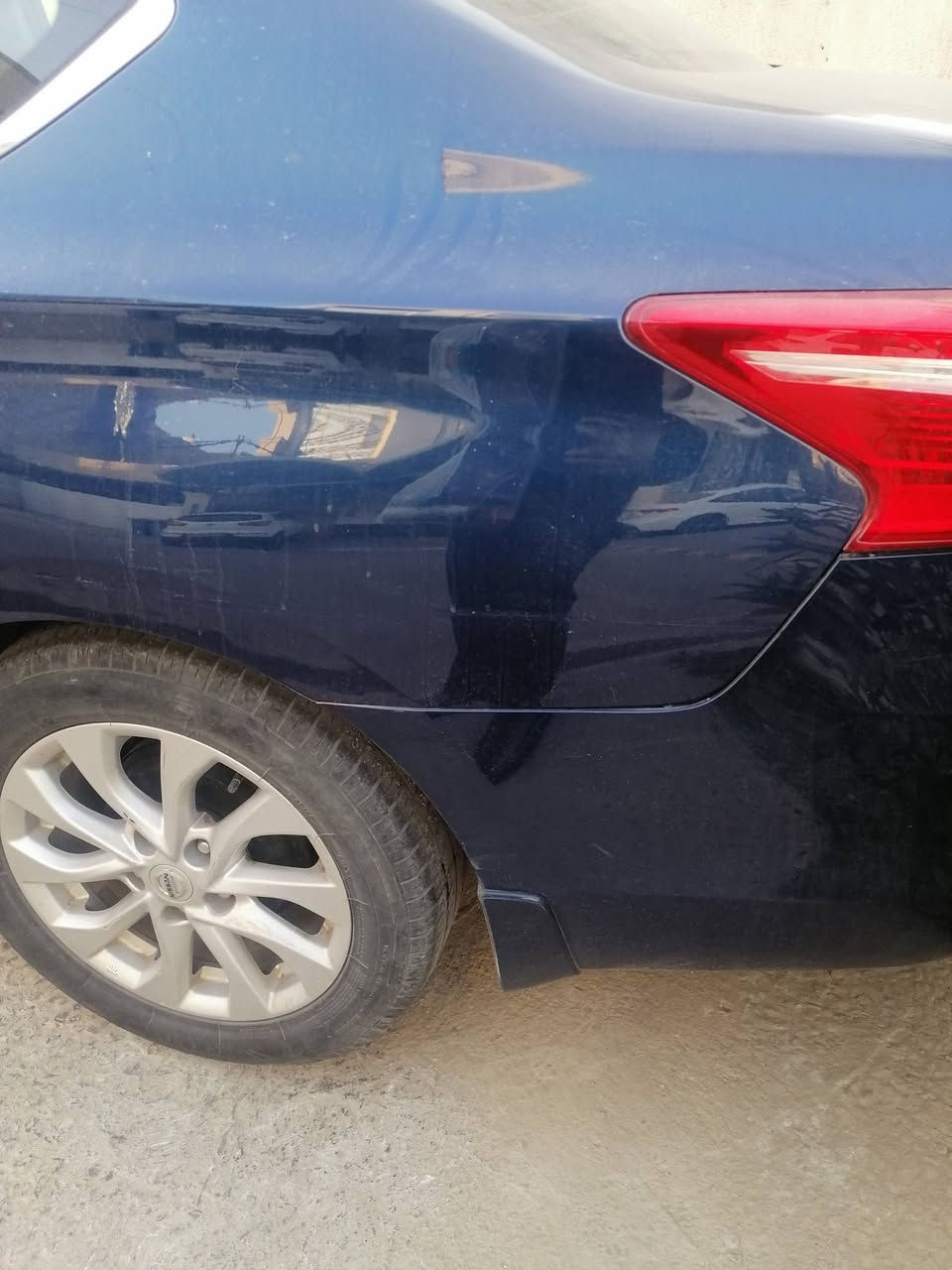 سلام عليكم
نيسان سنترا 2018
بدون حادث او صبغ
ماشية  قريب ل 80 الف ميل

مكينة 1.8
فتحة  سقف 
بصمة
دشبول دكم
بيها ملاحظات بسيطة شخط خفيف بلجاملغ الخلفي جهة السايق وبعض الملاحظات البسيطة
عليها ادامة كاملة نوزلات بلكات ومجول وجويتر ودسكات جديدة
ولا كلوب مشتغل بلدشبول

هزة بعدها ممنتهية
ب اسمي 
ورقم دولي

سعرها 118 وبيها مجال

خاص متوفر و واتس اب متوفر وفيس متوفر ولشراي يدلل

سونار ايضا متوفر اذا تحب راسلني

مكانها حي الخضراء بغداد
***********
