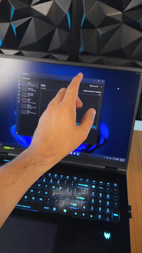 🔥 وحش الألعاب والمونتاج وصل 🔥 💻 Acer Predator Helios 18 ⚡ المعالج: Intel Core i9-14900HX 🎮 كرت الشاشة الرئيسي: RTX 4090 16GB Laptop GPU ⚡ كرت الشاشة المدمج: Intel UHD Graphics مخصص لتوفير الطاقة أثناء الاستخدام اليومي والتصفح ومشاهدة الفيديو، ويتحول الجهاز تلقائياً إلى RTX 4090 عند تشغيل الألعاب والبرامج الثقيلة للحصول على أعلى أداء. 🖥️ شاشة عملاقة 18 إنچ Mini LED بدقة 2.5K وتردد 250Hz 🚀 رام 32GB DDR5 بسرعة 5700MHz 💾 SSD NVMe Gen4 سعة 1TB فائق السرعة 🎯 أداء احترافي بأقوى الألعاب: ✅ GTA V Enhanced ✅ Cyberpunk 2077 ✅ Black Myth: Wukong ✅ Call of Duty Warzone ✅ Red Dead Redemption 2 ✅ Fortnite ✅ PUBG ✅ Valorant ✅ CS2 🎬 مثالي للمونتاج والتصميم: ✔️ Premiere Pro ✔️ After Effects ✔️ DaVinci Resolve ✔️ Blender ✔️ Photoshop 🚚 التوصيل متوفر لجميع محافظات العراق 💰 السعر للاستفسار والطلب *********** 📩 التواصل عبر الإنستغرام أو واتساب: *********** ____ #PC_Gaming #fyp #laptop #gaming #العراق 
