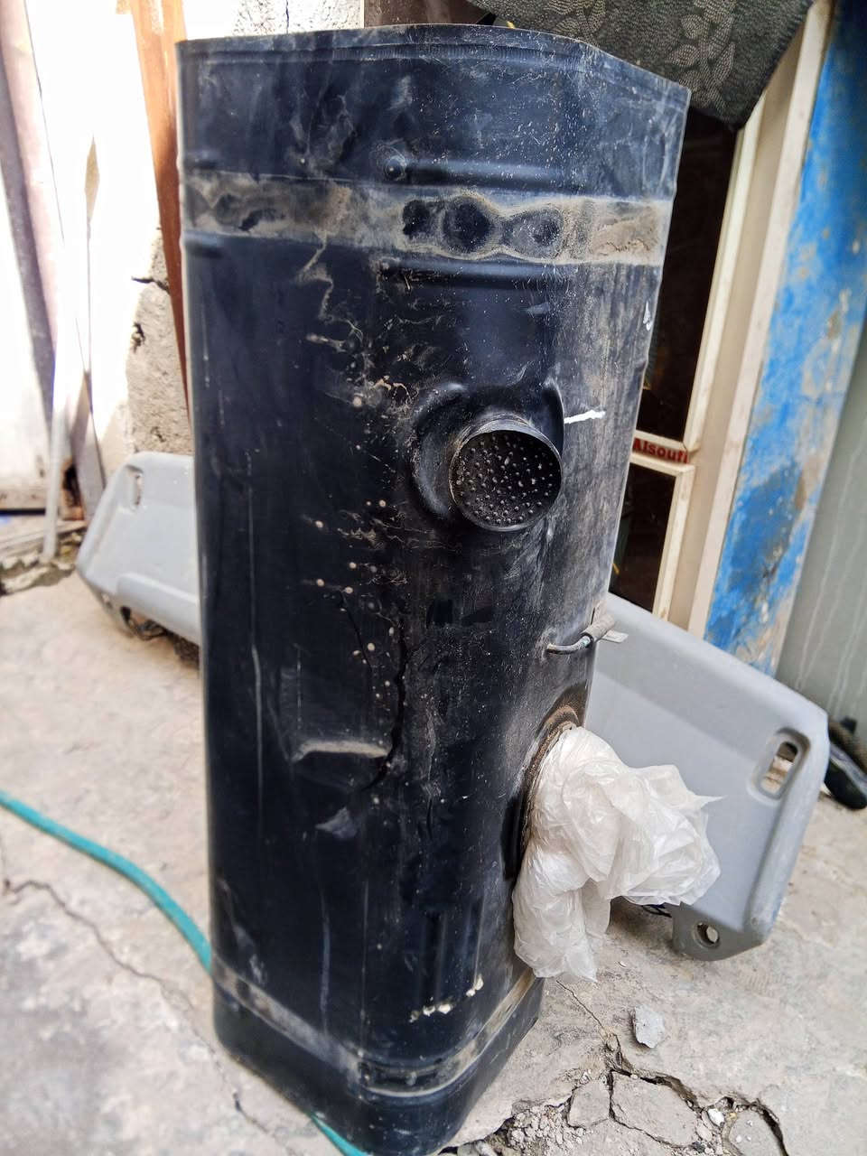 سلام عليكم غراض كية للبيع كشنات تانكي براكيت دعامية  بك لايت تك اصلي
مكان الشعب ***********
