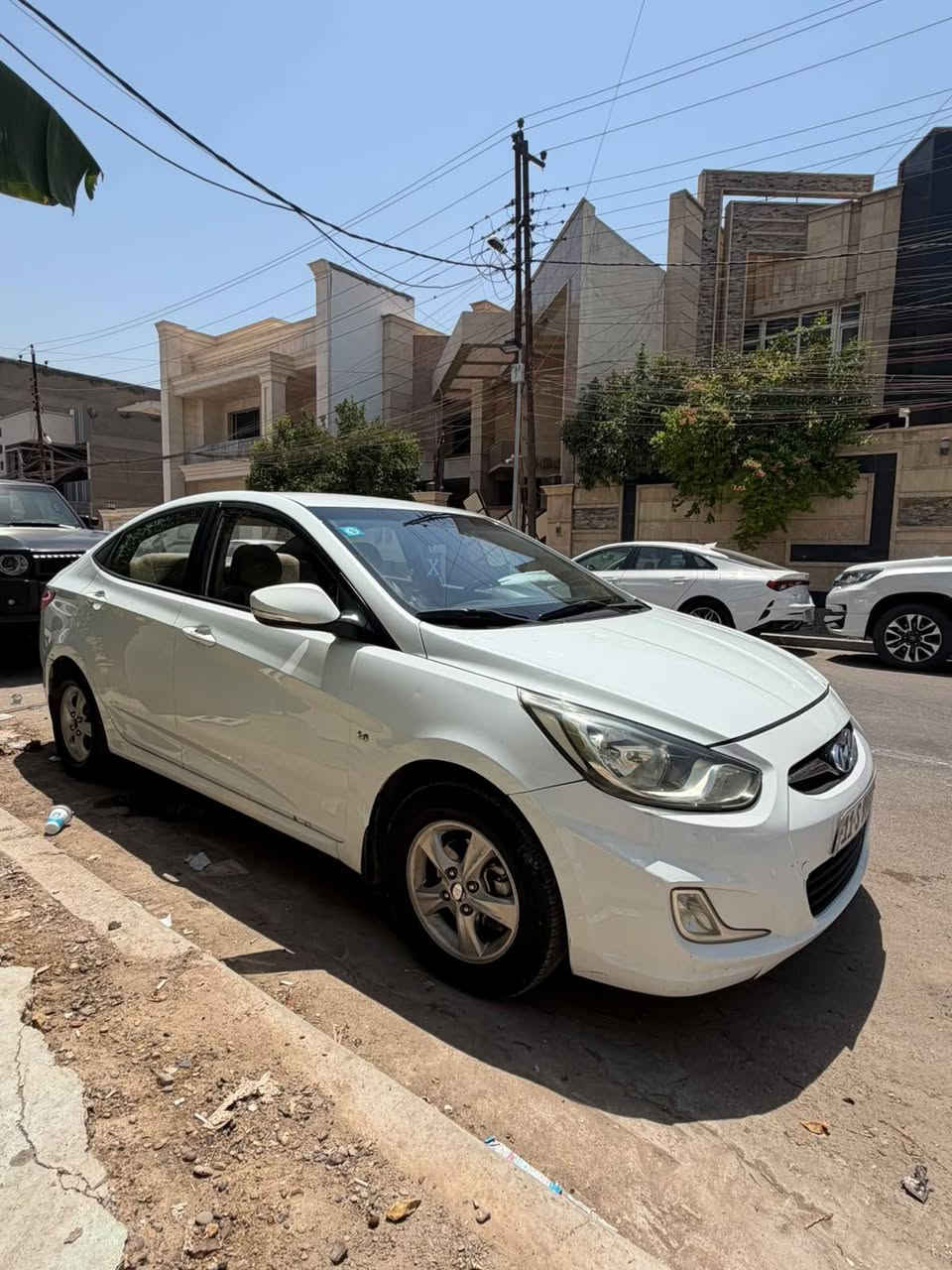 السلام عليكم
اكسنت 2013 خليجي
محرك 1600
محرك مفتوح مكفول من التنقيص والتبخير
كير مكفول
تبريد خير من الله
بيها  التكمه من الجهتين بيهن صبغ بدون معجون اثر حرق بقاعده الفيتبام وبل قماره قطعه صغيره كد شبر مصابغها اثر حرق 
بغداد الرقم باسمي التحويل ثاني يوم
السعر ٨٥
السونار موجود بلمنشور
مكاني بغداد الصليخ
***********
