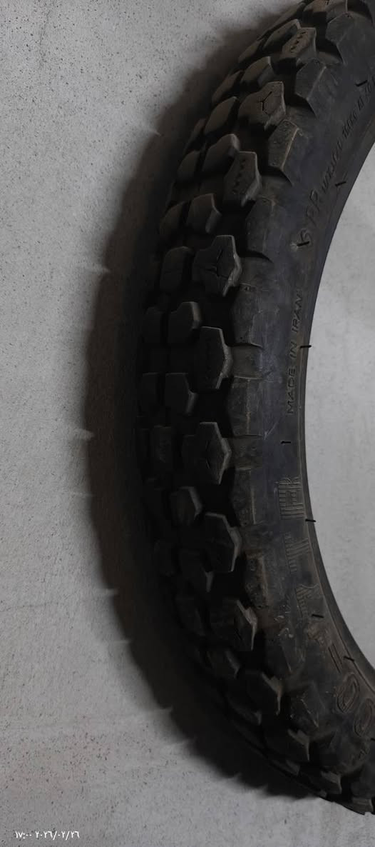 سلام عليكم عندي تاير نضيف للبيع السعر 7الاف


**إذا كنت صاحب هذا الإعلان وتريد حذفه لأي سبب، رجاءا أرسل رسالة إلى الدعم الفني**