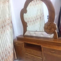 غراض للبيع زاويا +ميز مرايه السعر مناسب 07811443311