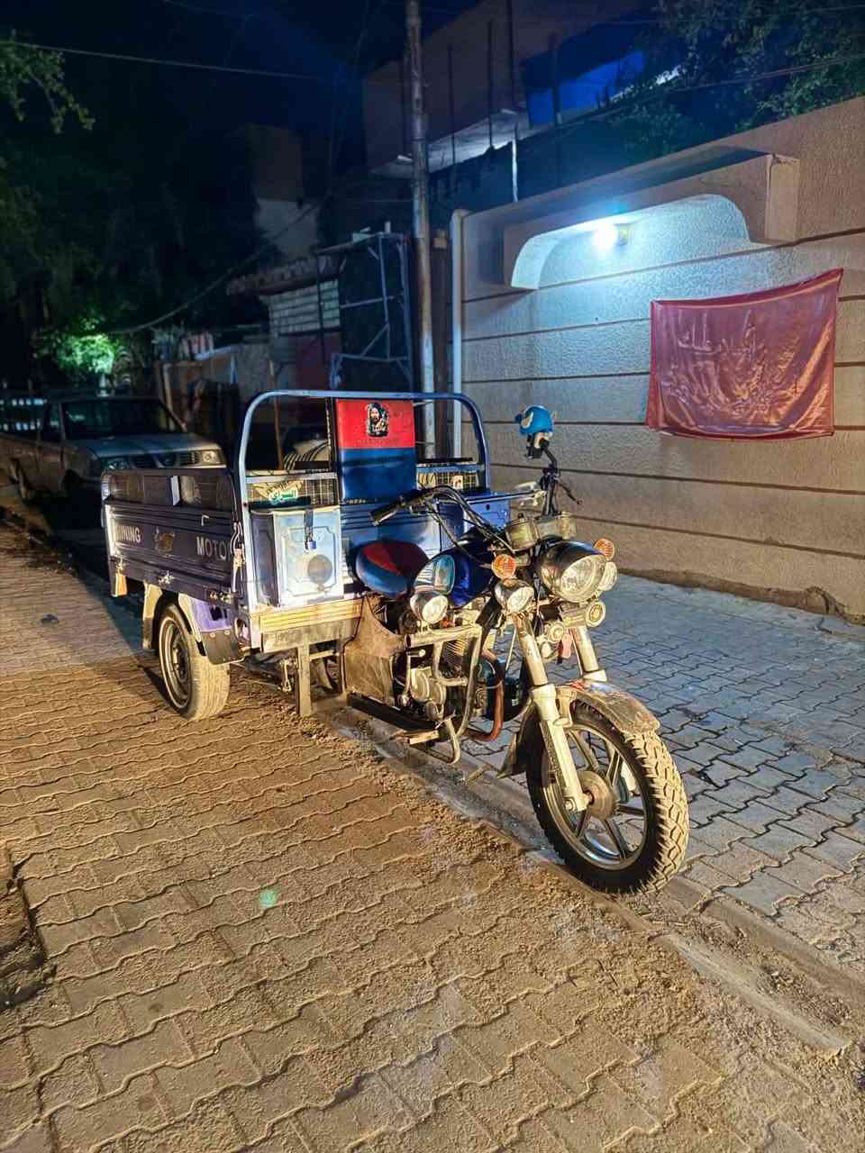 سلام عليكم مرخصت مدير الكروب ستوته البيع مديل 21 محرك 25 ستوته نضيفه مبدل كلاجات الباقي كله نضيف السعر مليون 800 ستوته حلوه ما متعوبه مال شقل خفيف ***********الشراي كل الهله بي ول مو شراي لا يخابر
