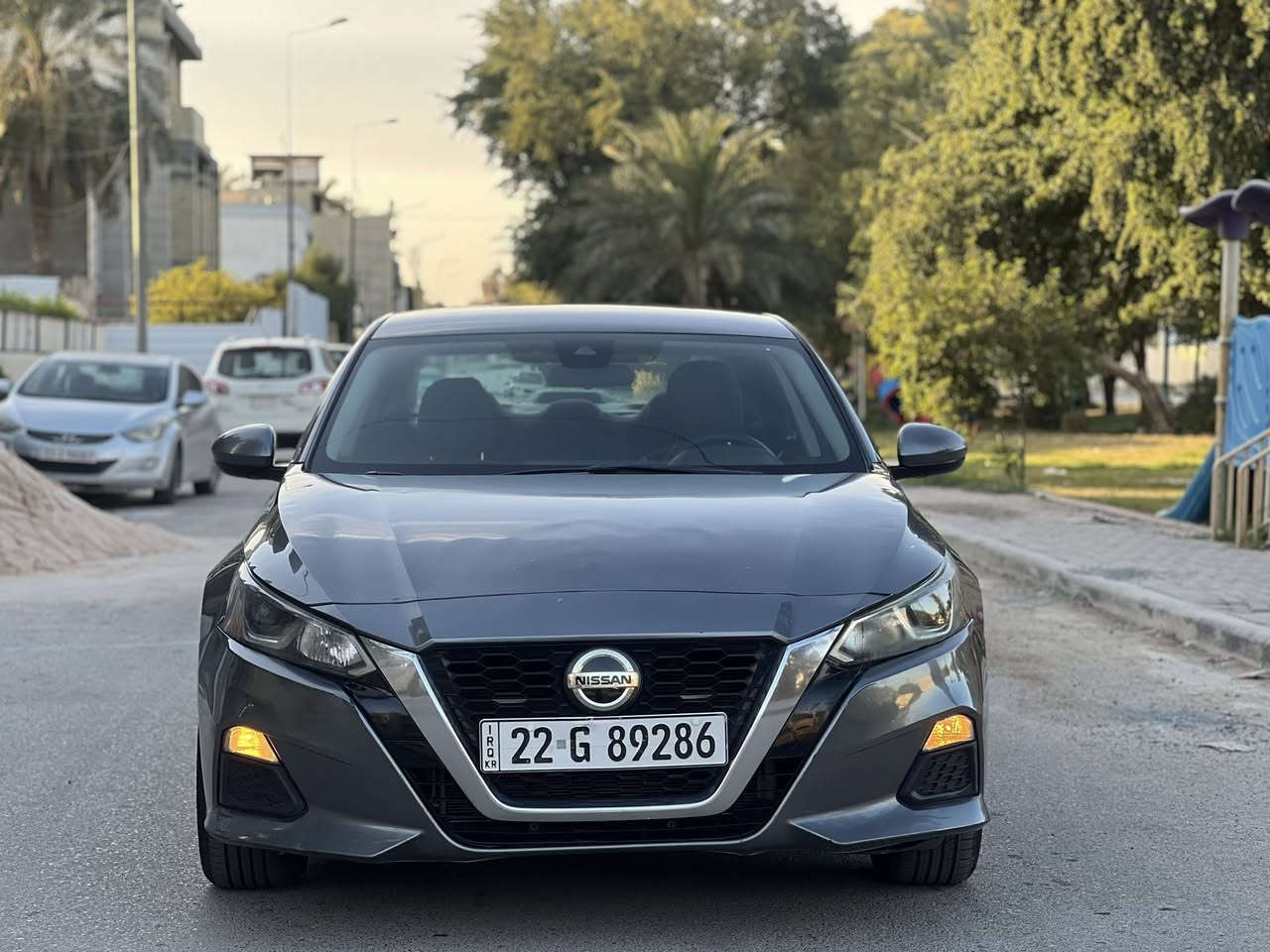 السلام عليكم نيسان التما موديل 21 
رادار امامي خلفي جانبي 
بصمة 
بصمة ابواب 
محرك مكفول كير مكفول 
بيها قطعتين صبغ فقط 
سياره جديده 
ماشية 43 
تراي من زاخو للفاو صدر امامي خلفي جدد 
باسمي تحويل ثاني يوم 
مكاني بغداد اليرموك
هاتف *********** 
سعر 126 وبي مجال
