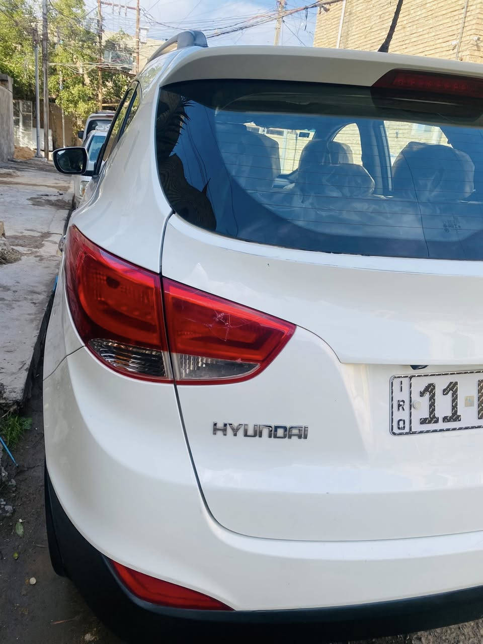 يا الله / اللهم صل على محمد وال محمد      توسان خليجي …موديل 2011،، بيضاء اللون
السياره مكفوله سونار موجود 
المواصفات السياره فول 1/1 
اولا محرك 2000 دوش 
ثانيا بصمة 
ثالثا بنوراما 
رابعا المري شفط 
خامسا اشاير في المري 
سادسا الداخل جلد
سابعا كشن كهربائي
ثامنا شاشه كامره 
وباقي المواصفات المعروفه …سياره با اسمي تحويل ثاني يوم 
الرقم بغداد الرقم الجديد …. المكان بغداد ***********
وات ساب موجود …السعر 138
