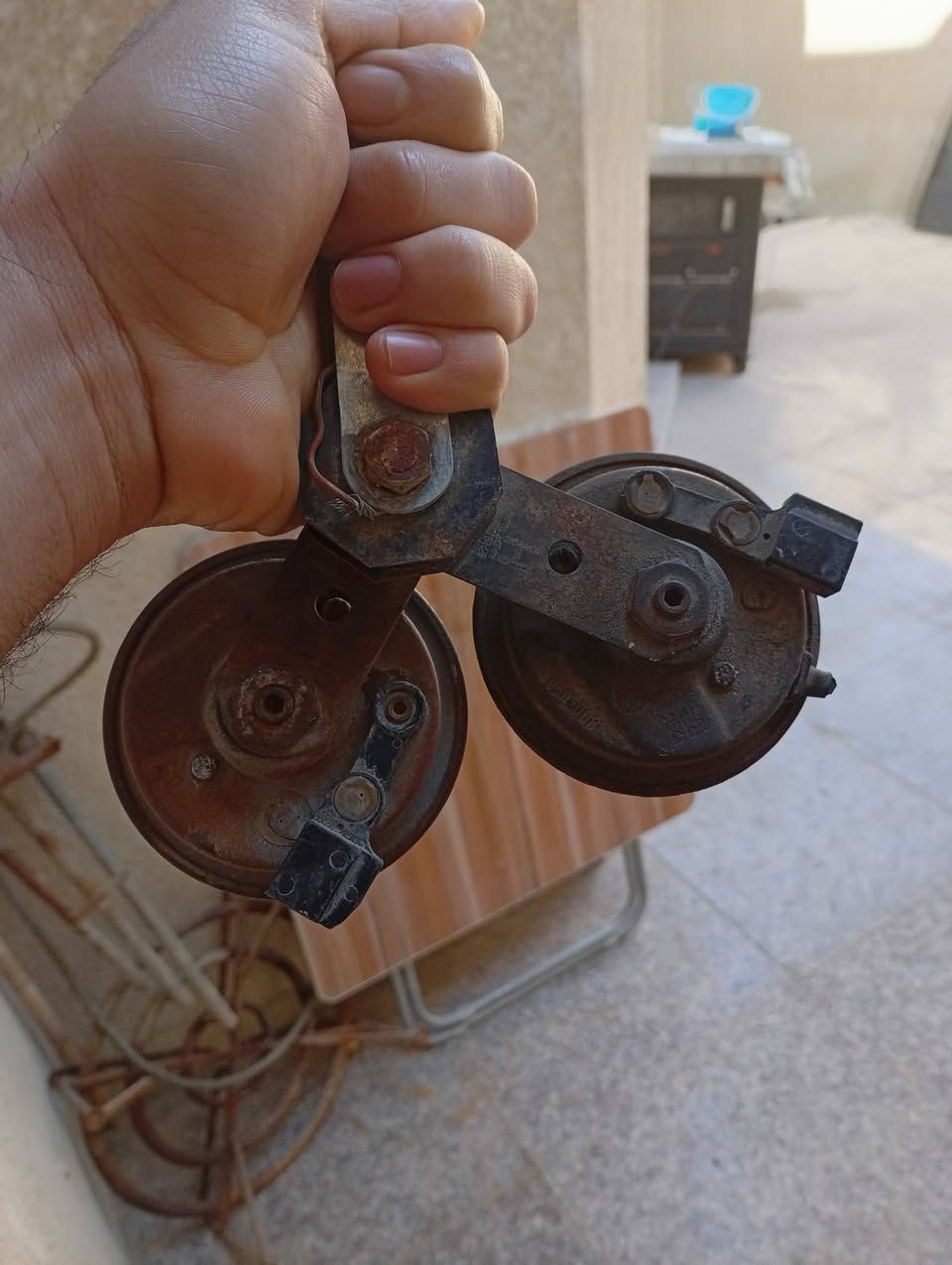 هورنات سيدان فيشه سوده فول نعومه بعدهن بشمع  قفلهن 100 عنواني البصره ***********
