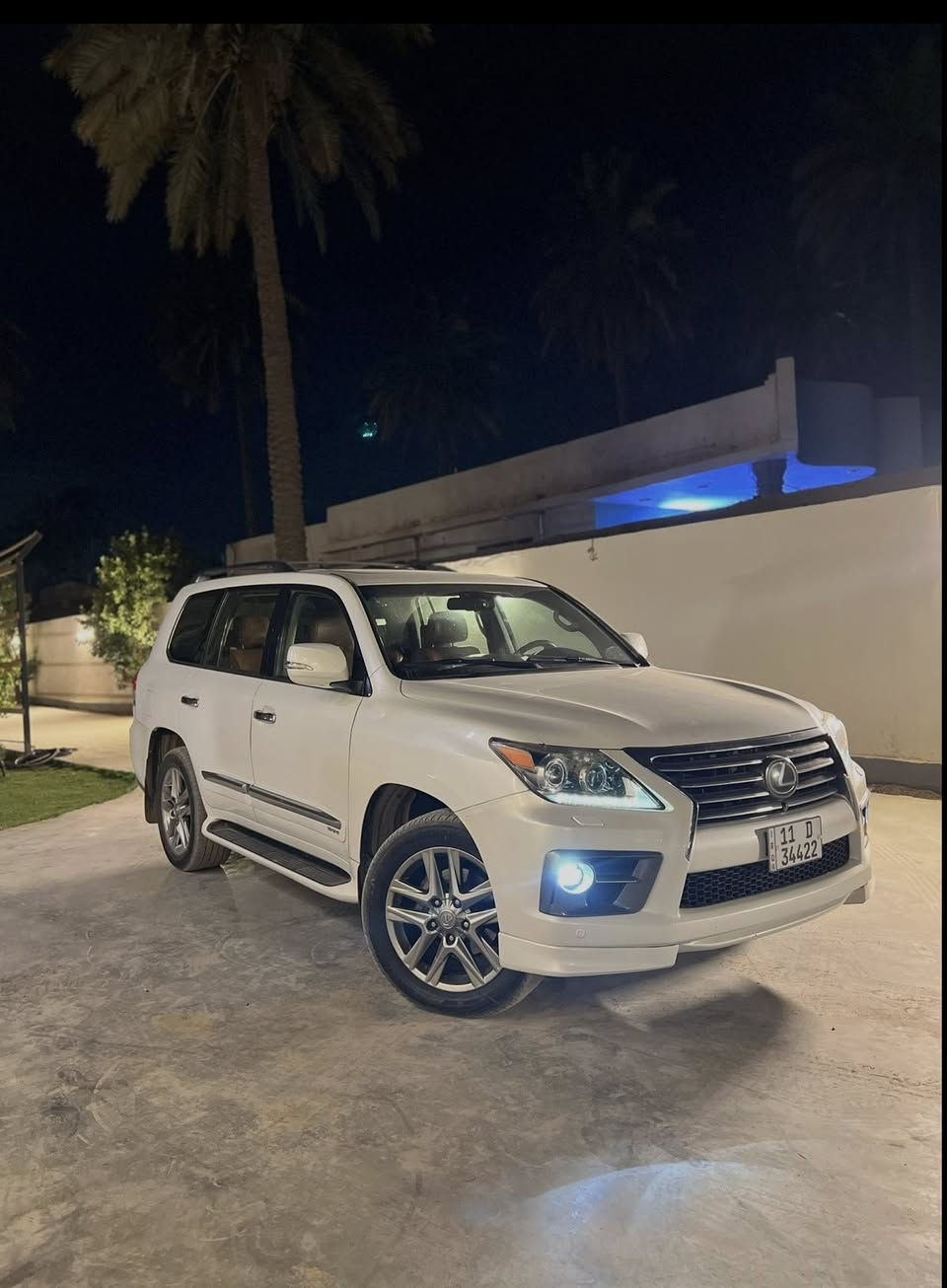 السلام عليكم من رخصة الأدمن

🌺🌺🌺🌺🌺🌺🌺🌺

‏للبيع لكزس LX 570 2013
رقم بغداد انكليزي بسمي تحويل ثاني يوم

اللون: ابيض صدفي 
فول مواصفات ١/١ 
8 سلندر محرك 5700 
* داخل قرميدي 🟠
* 4 كامرات 🎥
* سلايت
*   كراسي جلد 
*   كراسي كهرباء 
* تبريد ثلج 🥶❄️
*   تدفئة تبريد بالكشن
*   ٣ شاشات اصلية 🖥
*   تشغيل عن بعد
*   جكات 
*   فور ويل
*   أنظمة قيادة
*‏ CRAWL نظام 
*   ثلاجة 
*   فول تحكم ستيرن 
*   ستيرن كهرباء
*   دبل كير ( عادي+ اوتوماتيك)
*   شفتات كير بالاستيرن
*   دبل حساس ( امامي+خلفي)
*   مرايات كهرباء (شفط)
*   لايت عدسة زنون عالي ناصي 
*   زراك لايت
*   ويل 20 🛞
*   ماشية 180 حقيقي

* السيارة بالواقع احلا من الصور 😍❤️

مكان تواجد السيارة: بغداد - كرادة 📍

السعر: 350 و بيهة مجال بسيط للشراي

للأستفسار الأتصال ⬇️
— —
***********
***********
