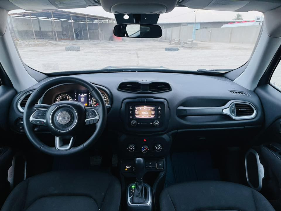 السلام عليكم جيب رنكيد موديل 2018رقم بابل لون سمنتي وارد امريكي حادثه خشم البنيدو خشم الجاملغ فقط الباقي مكفول مواصفاته بصمه شاشه كامره سايد بريك بصمه تحكم ستيرن مثبت سرعه مكينه2400مامفتوحه ماشيه 60سياره جديده كلش وجاهزه مابيه اي نقص كير ومكينه تبريد حداديه كله مكفول السعر 118الشراي يتصل مكاني بابل مركز الحله***********
