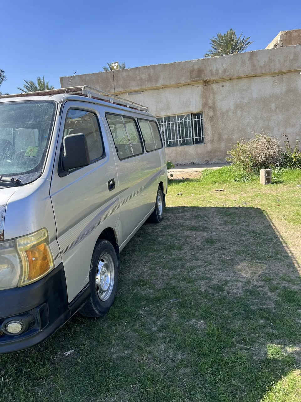 سلام عليكم نيسان ناصي لبيع موديل2011سياره خير من الله بيه صبغ مكانات بس اني بيعلك حزام سعر 110 وبيه مجال بسيط***********
