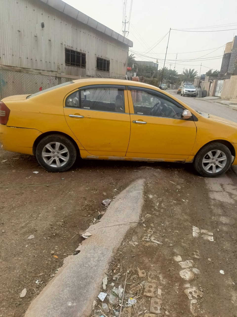 اسلام وعليكم ليفان 620 للبيع موديل 11 مصفره هيه وغرامات شرط التحويل بيع كير ومكينه كورله بيكاجو بيه بدايت بخار قاعدت الفيوزات مخربطه بس مال لايتات السعر 37 وبيه مجال للطيبين المو شراي لا يكسر رقم *********** العنوان بغداد فيلكت سلمان باك
